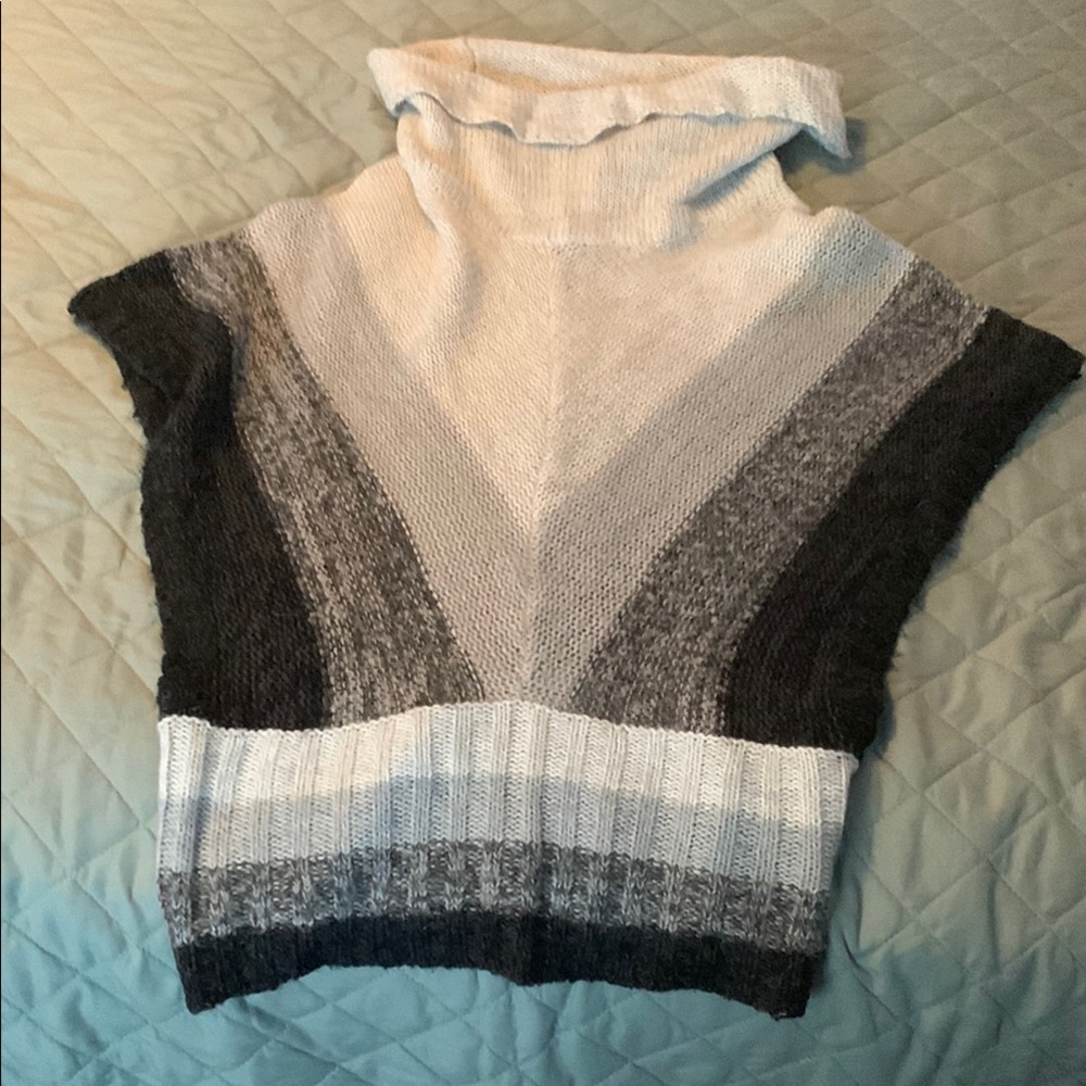 New Directions Cream and Gray Cowl Neck Top